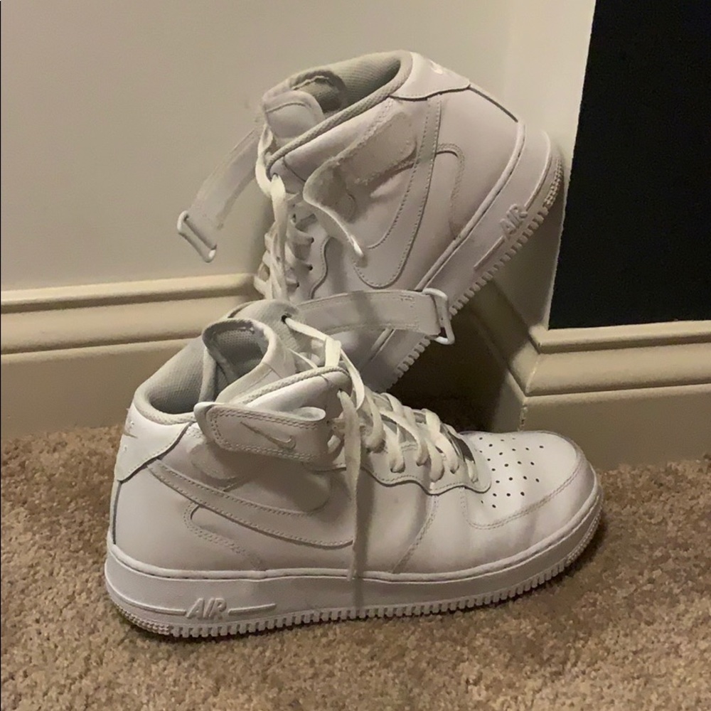 Men’s mid-height AF1